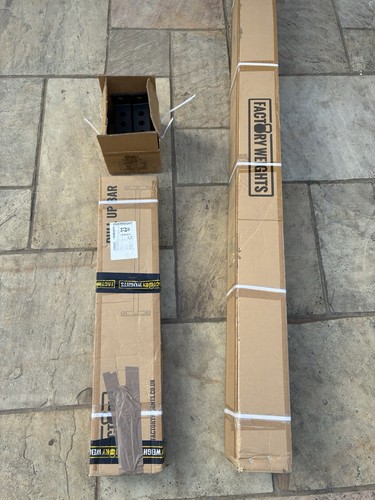 Squat rack with pull bar - squat,